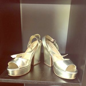 Barely Used platforms ✨💫 Comfortable ✨